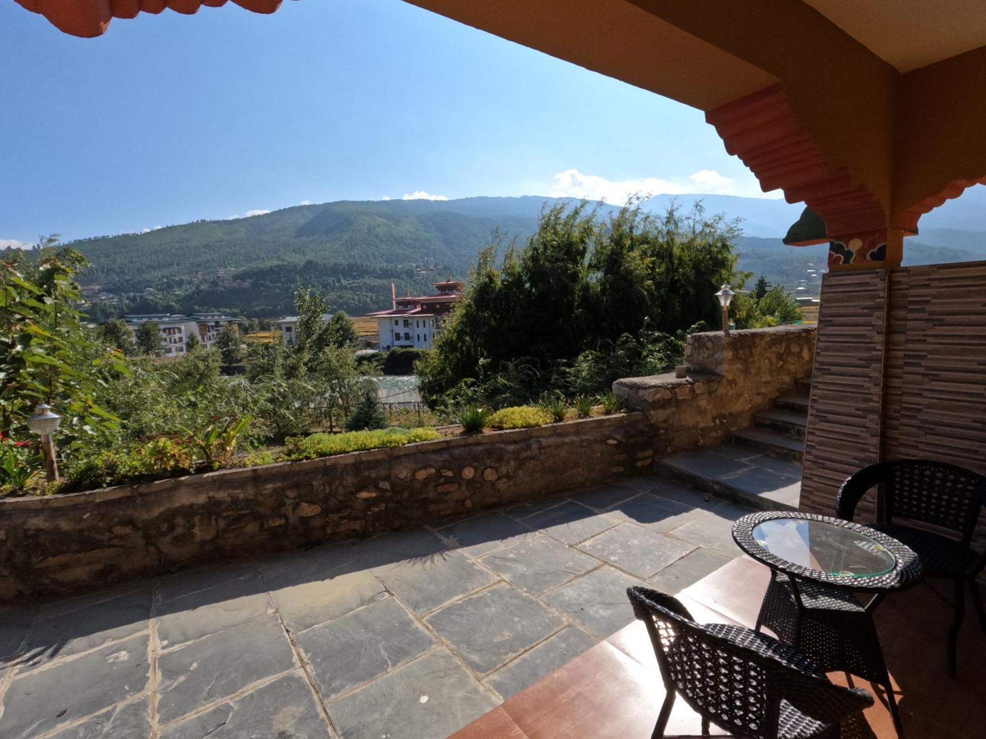 Rema Resort Paro Luaran gambar