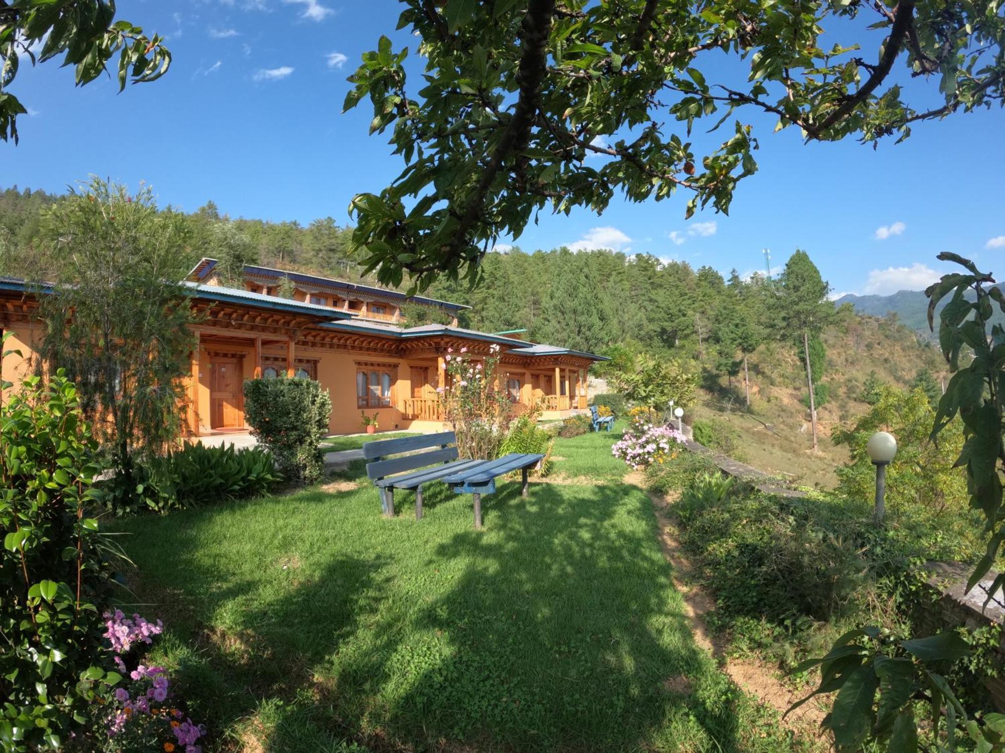 Rema Resort Paro Luaran gambar